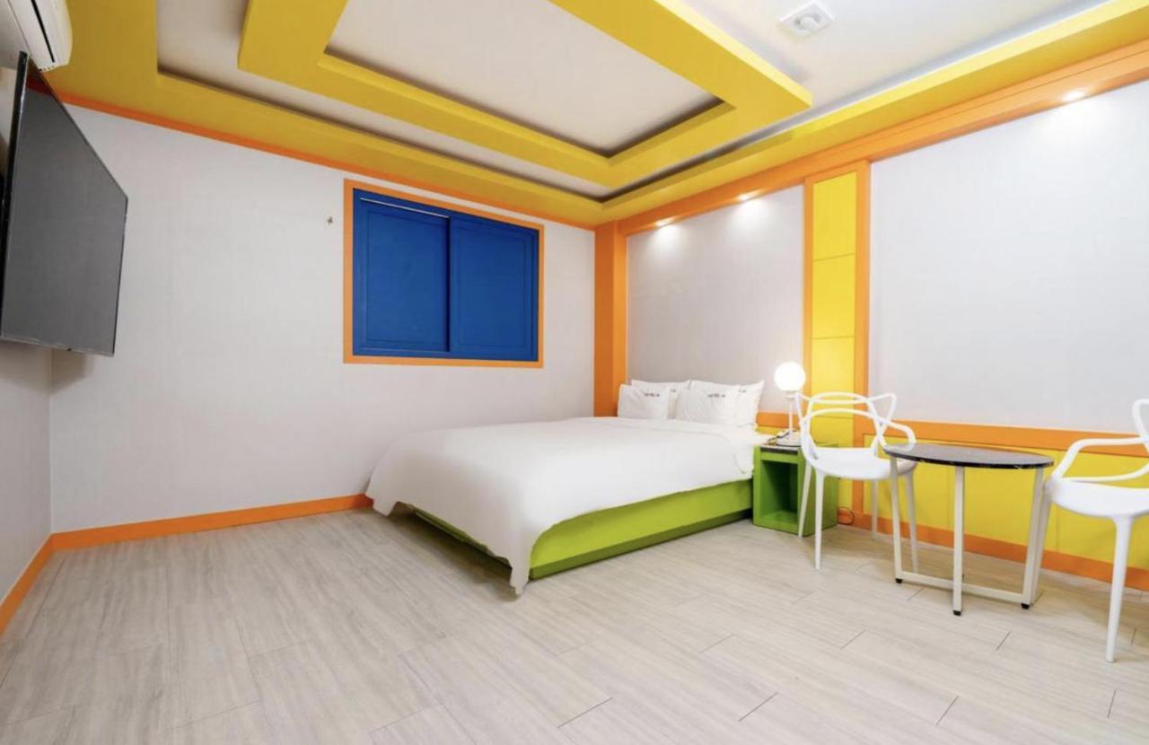 Hotel Uk Busan Esterno foto