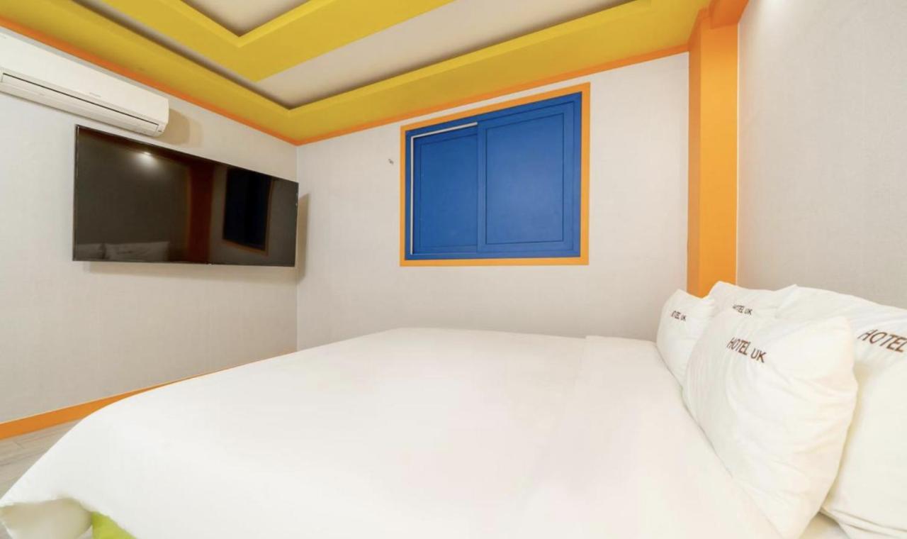 Hotel Uk Busan Esterno foto