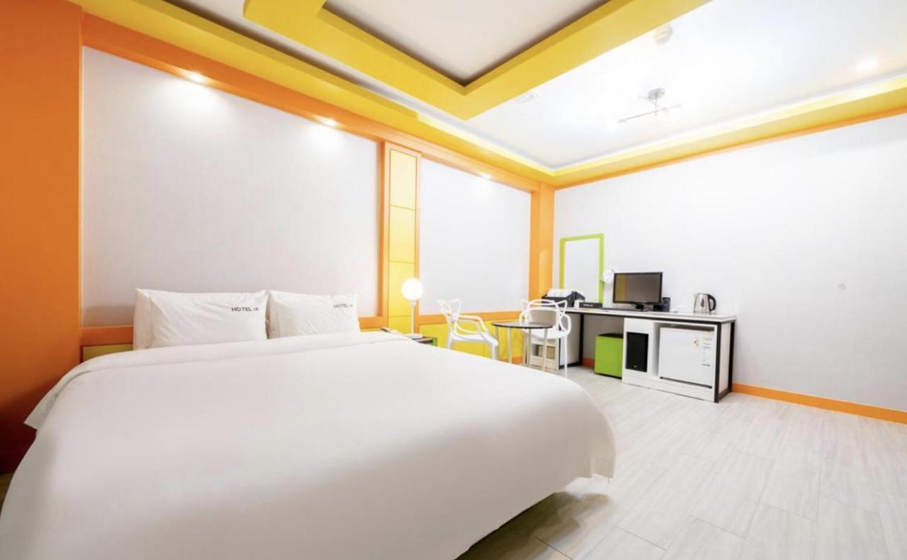 Hotel Uk Busan Esterno foto